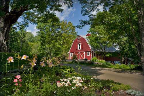 The Handsome Red Barn meeting space