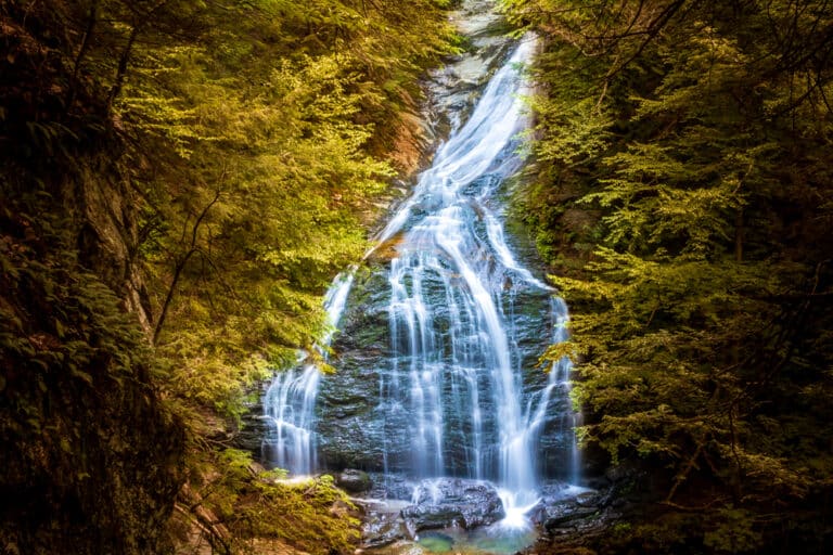 Stunning Waterfalls in Vermont to Add to Your Itinerary/Lodging for your Vermont Romantic Getaways